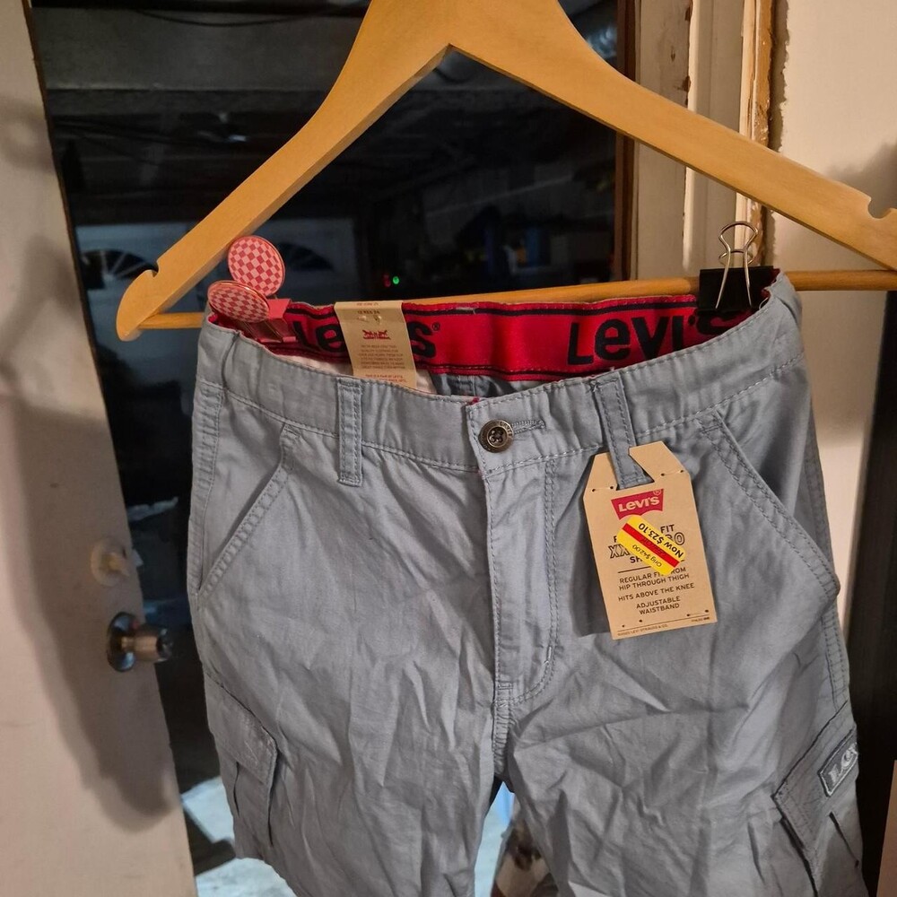 Levi's boys gray cargo shorts with red waistband 12 reg #cargo #utility